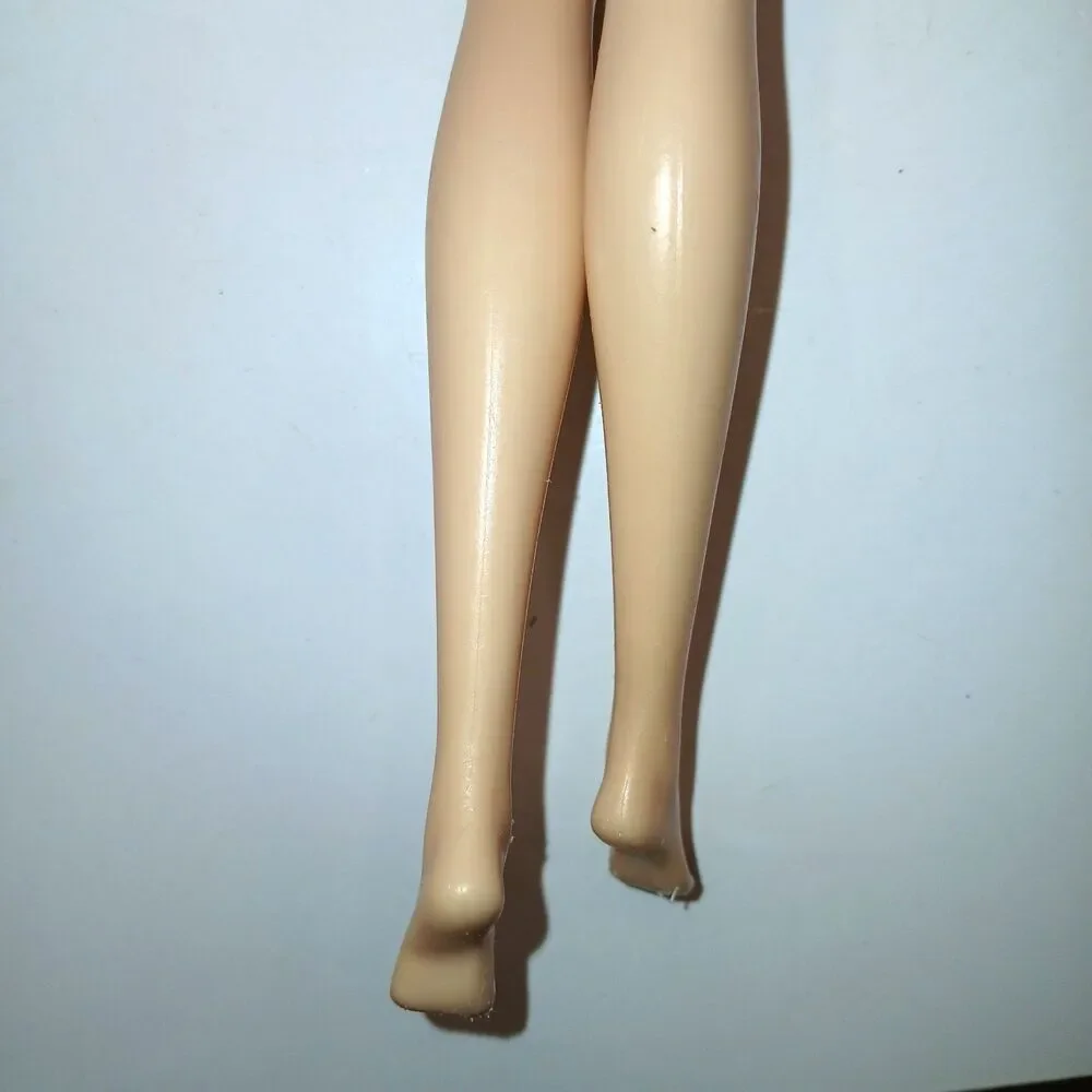 Barbie Model Muse Doll Hip Pose Red Lips Teeth Show 2 Tone Blonde Hair 2015